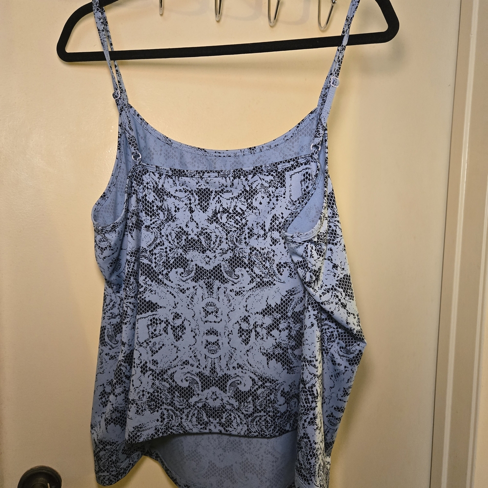 Lane Bryant Blue and Black Patterned Camisole‎ Size 18/20 - Picture 4 of 5